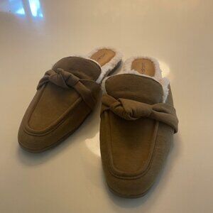 INDIGO RD SLIDE ON FUR LINED MULES FAUX SUEDE SLIP ON SHOES 9 1/2 M Brand New